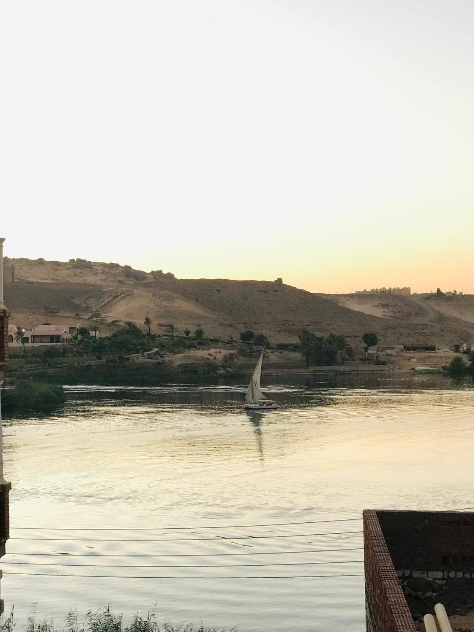 Labib Guest House Aswan Ngoại thất bức ảnh
