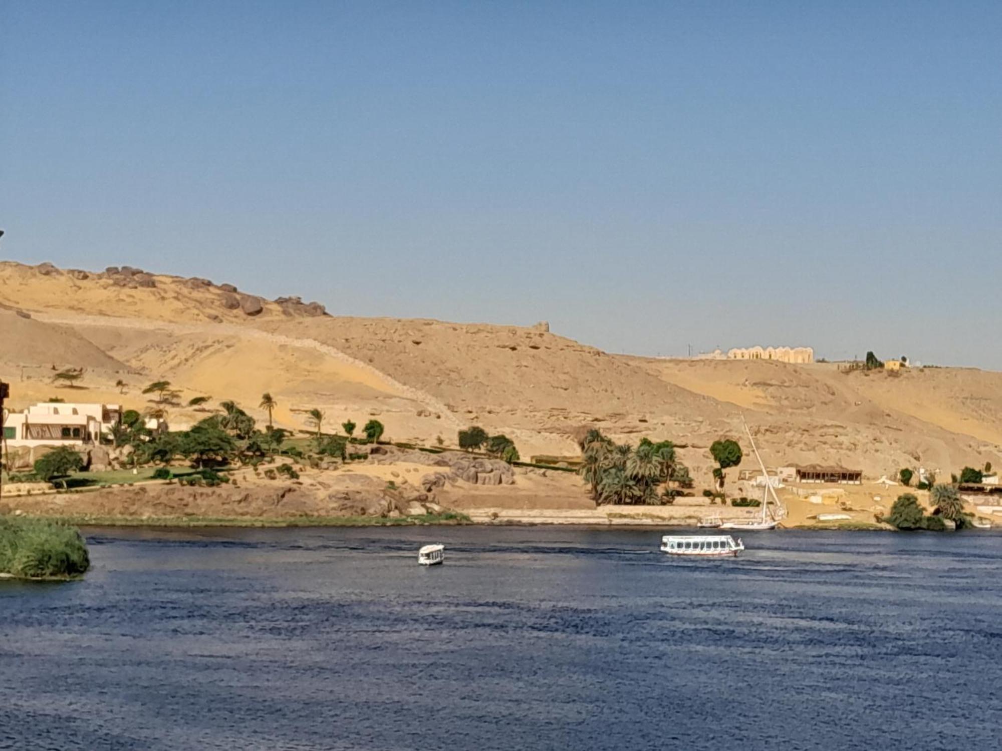 Labib Guest House Aswan Ngoại thất bức ảnh